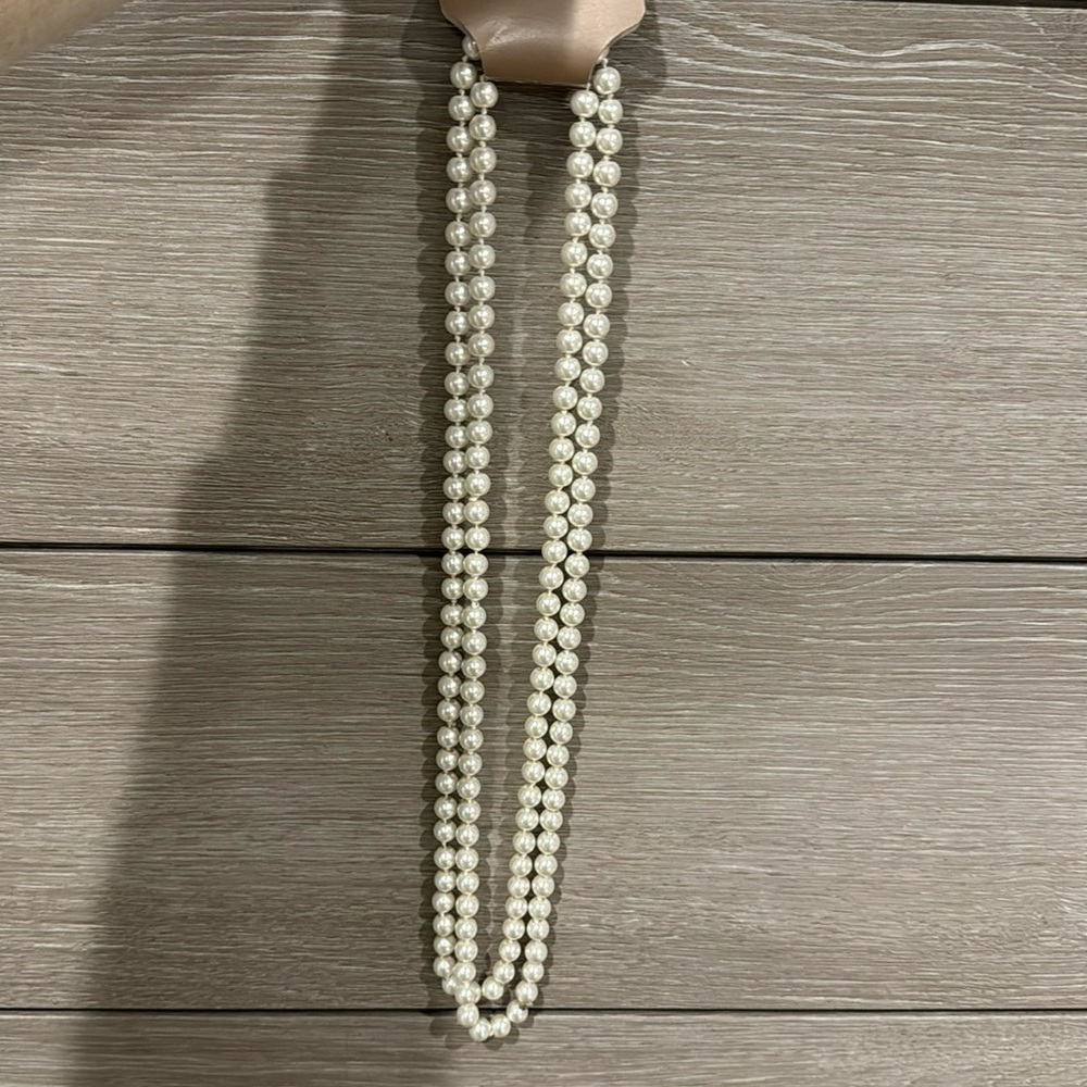 Pearl necklace